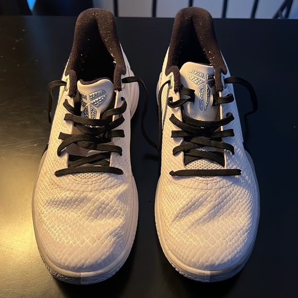 Nike Mamba Focus TB White Wolf Grey Black - Size US 8 - Picture 2 of 13